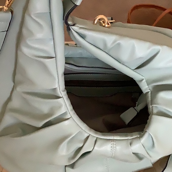 NWOT Purse 👜👜👜 - Picture 5 of 8